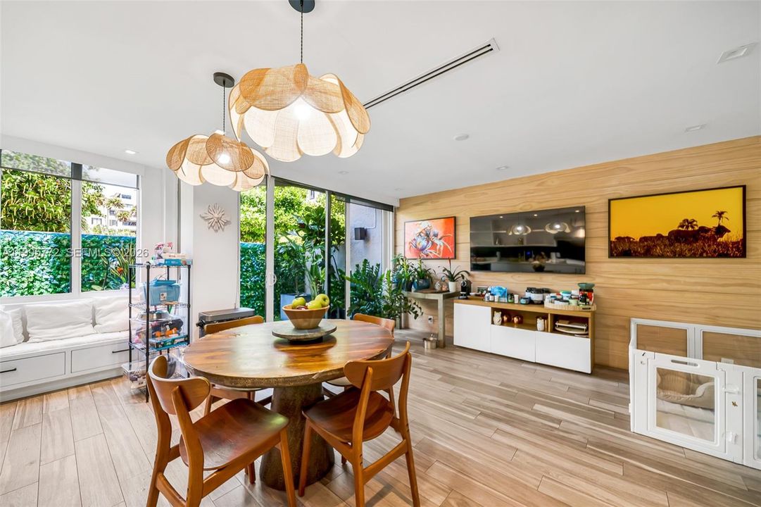 For Sale: $4,450,000 (4 beds, 4 baths, 2604 Square Feet)