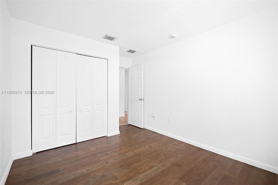 Vendido Recientemente: $475,000 (3 camas, 2 baños, 1452 Pies cuadrados)