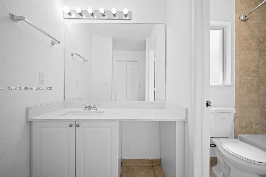 Vendido Recientemente: $475,000 (3 camas, 2 baños, 1452 Pies cuadrados)