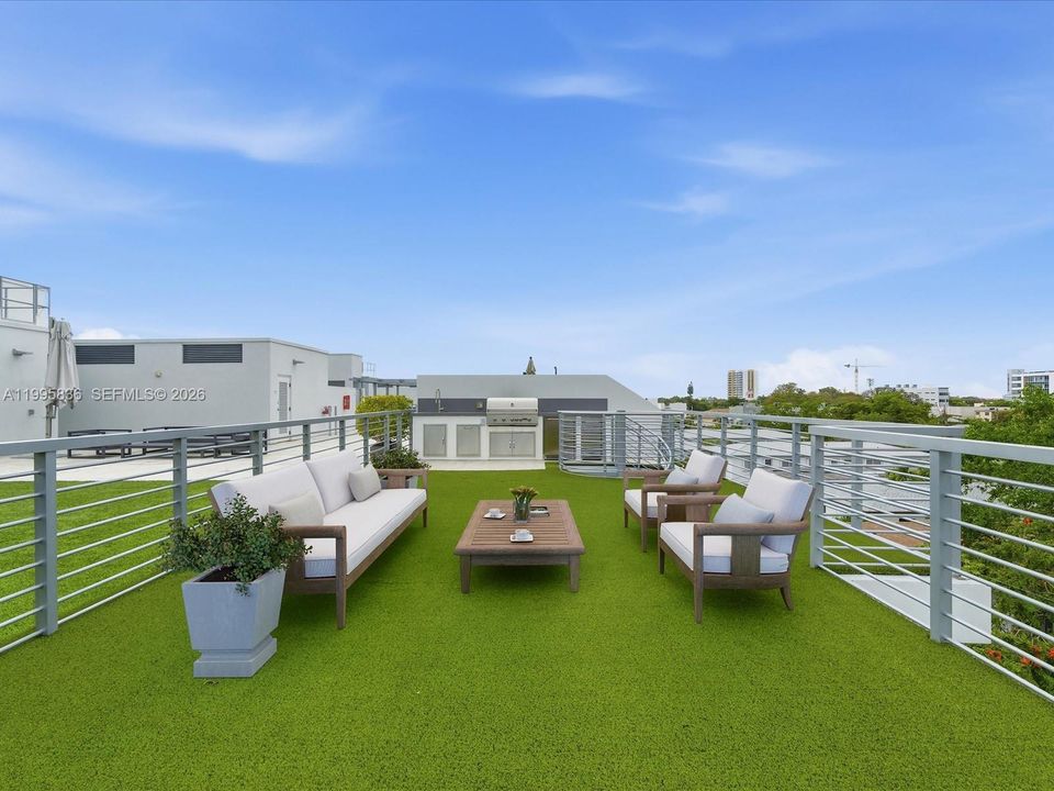 En Venta: $1,385,000 (4 camas, 4 baños, 2024 Pies cuadrados)