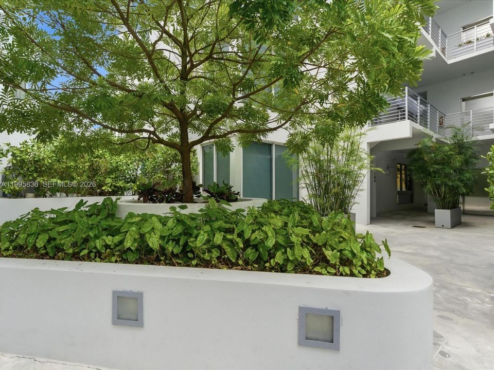 En Venta: $1,385,000 (4 camas, 4 baños, 2024 Pies cuadrados)