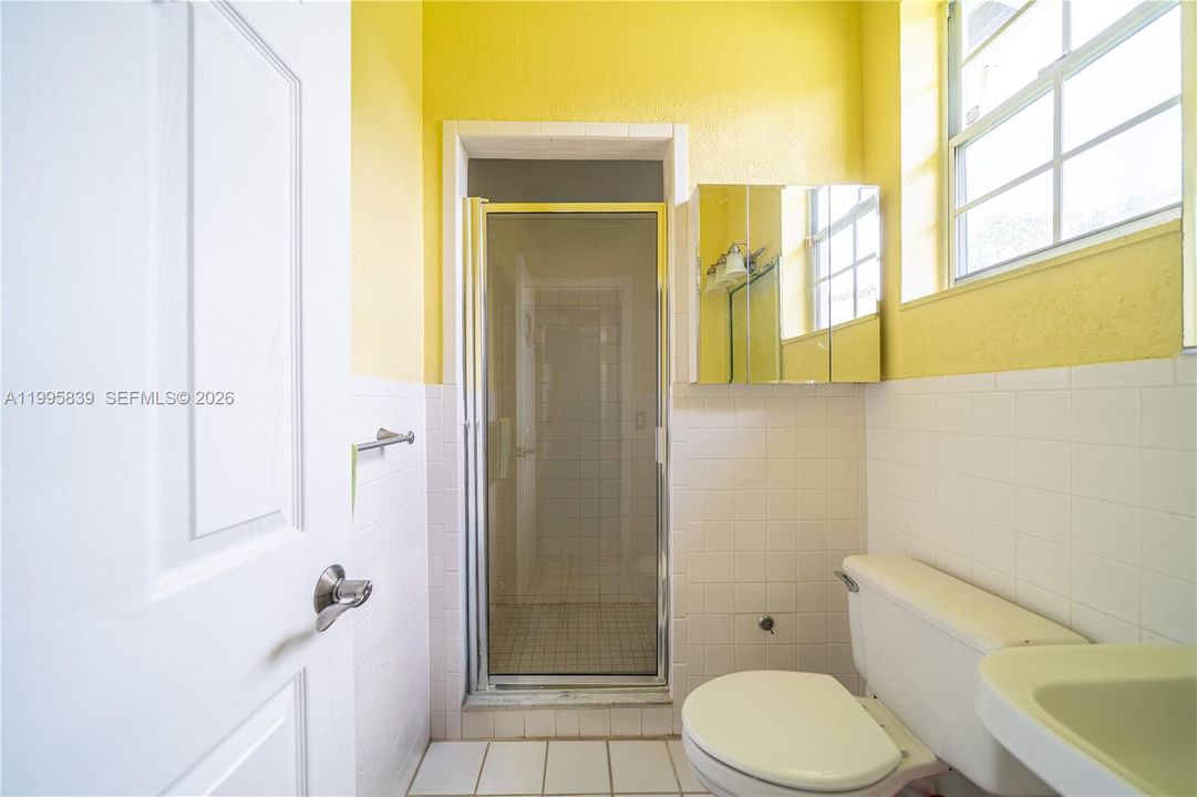 En Venta: $2,700,000 (5 camas, 4 baños, 3847 Pies cuadrados)