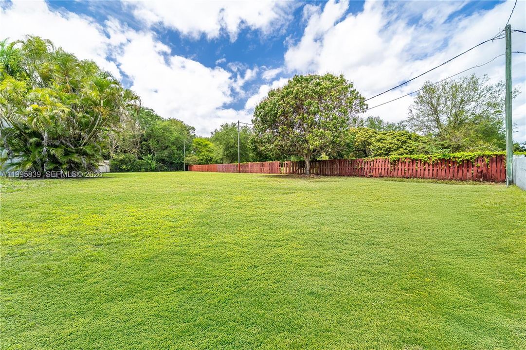 En Venta: $2,700,000 (5 camas, 4 baños, 3847 Pies cuadrados)