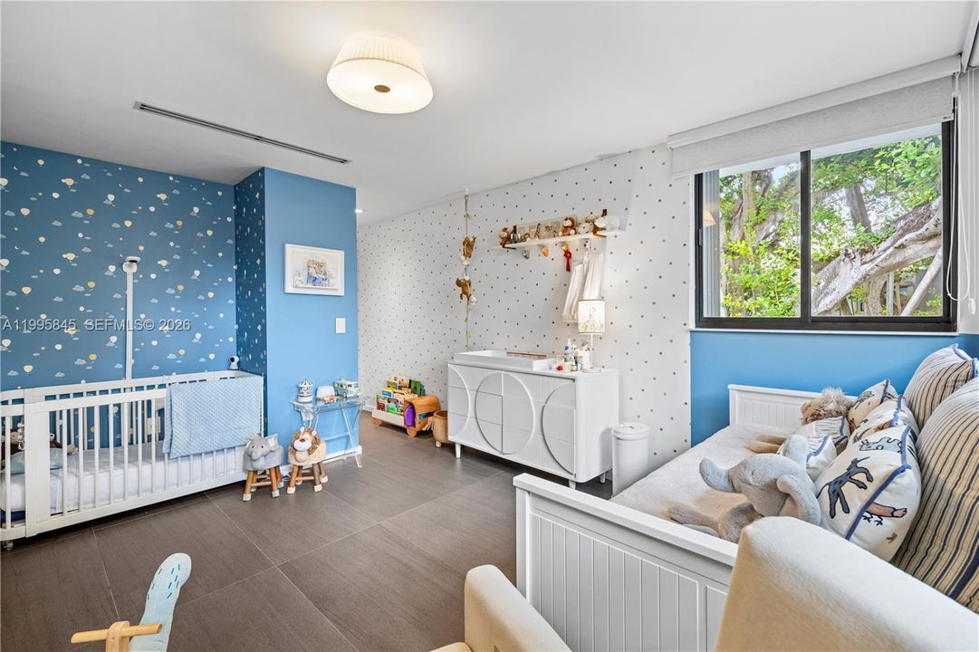 Active With Contract: $1,975,000 (3 beds, 3 baths, 2041 Square Feet)