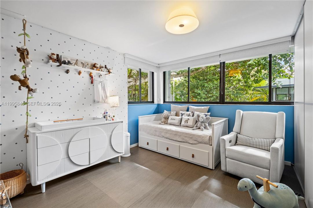 Active With Contract: $1,975,000 (3 beds, 3 baths, 2041 Square Feet)