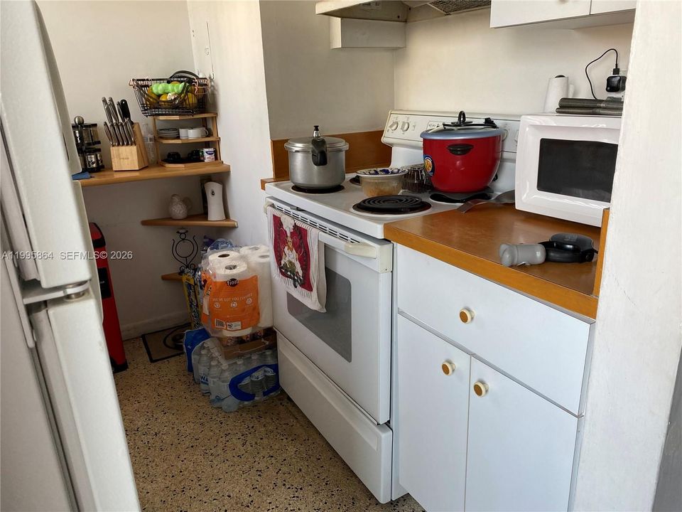 В аренду: $1,950 (2 спален, 1 ванн, 620 Квадратных фут)