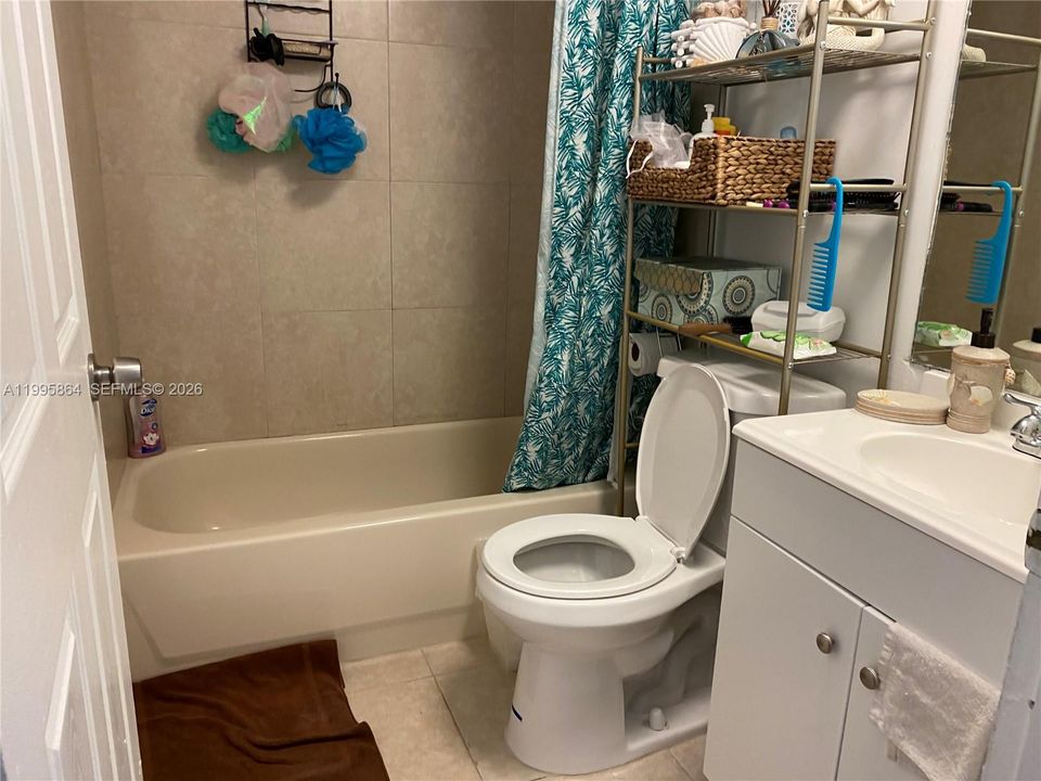 В аренду: $1,950 (2 спален, 1 ванн, 620 Квадратных фут)