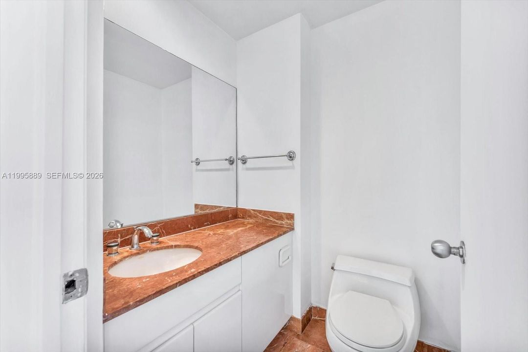 На продажу: $595,000 (1 спален, 1 ванн, 780 Квадратных фут)