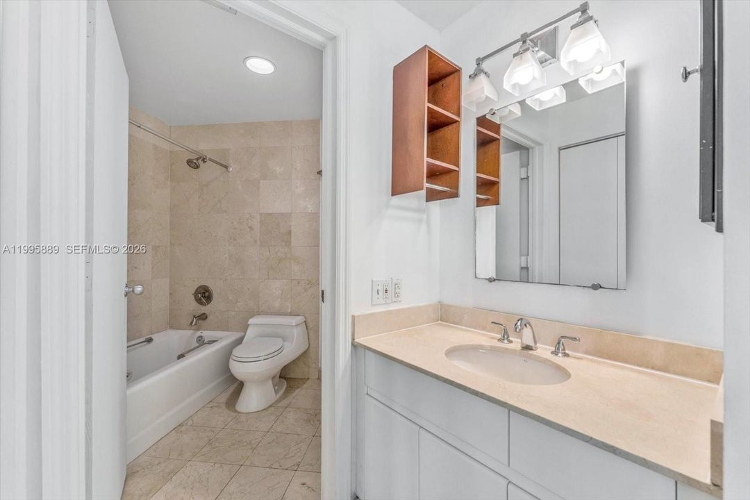 На продажу: $595,000 (1 спален, 1 ванн, 780 Квадратных фут)