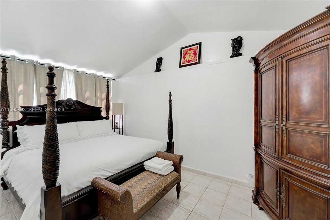 En Venta: $480,000 (3 camas, 2 baños, 1165 Pies cuadrados)