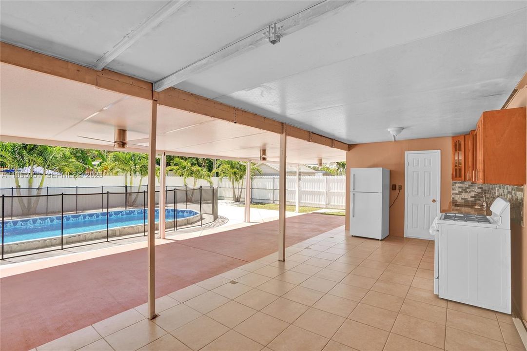 Patio-Outdoor Kitchen