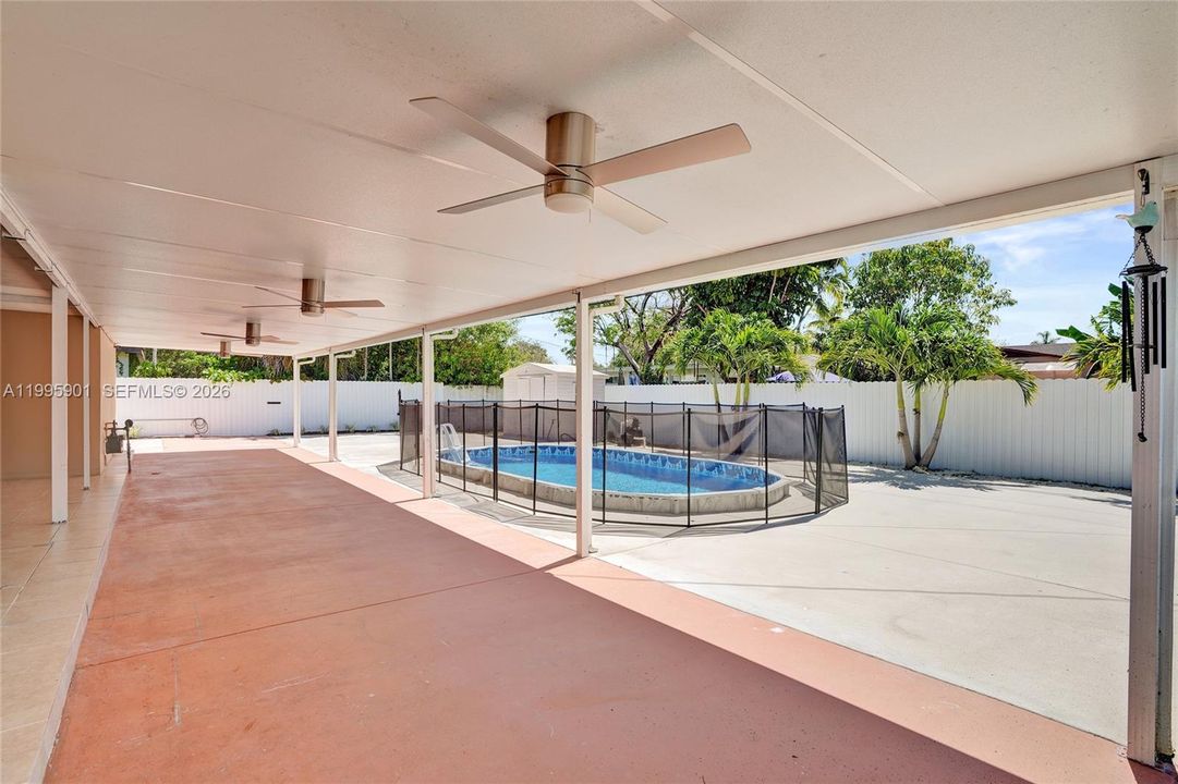 Patio-Pool