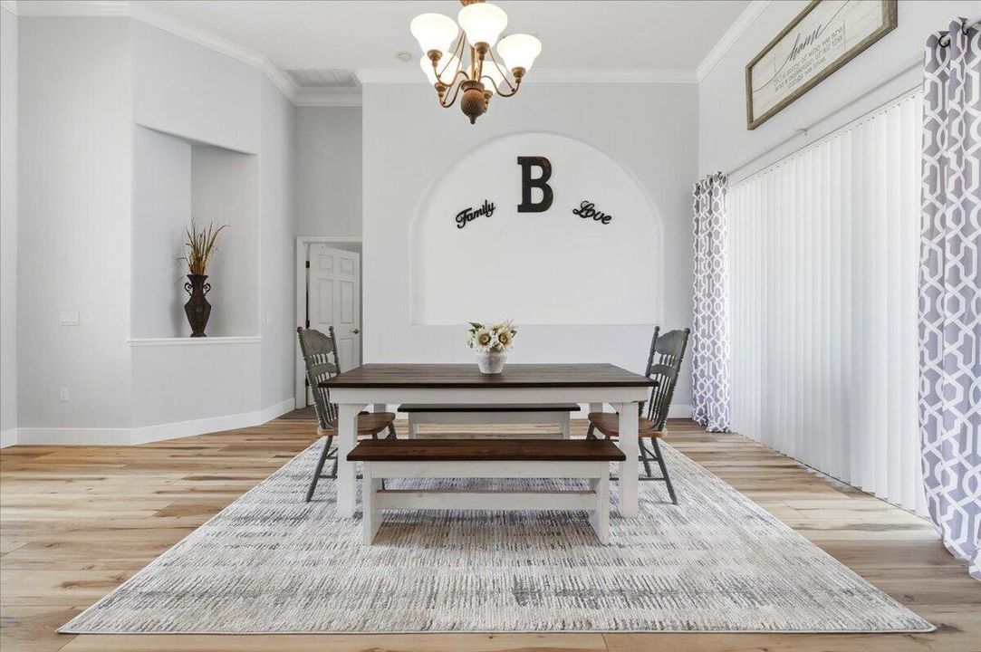 23-Dining Area
