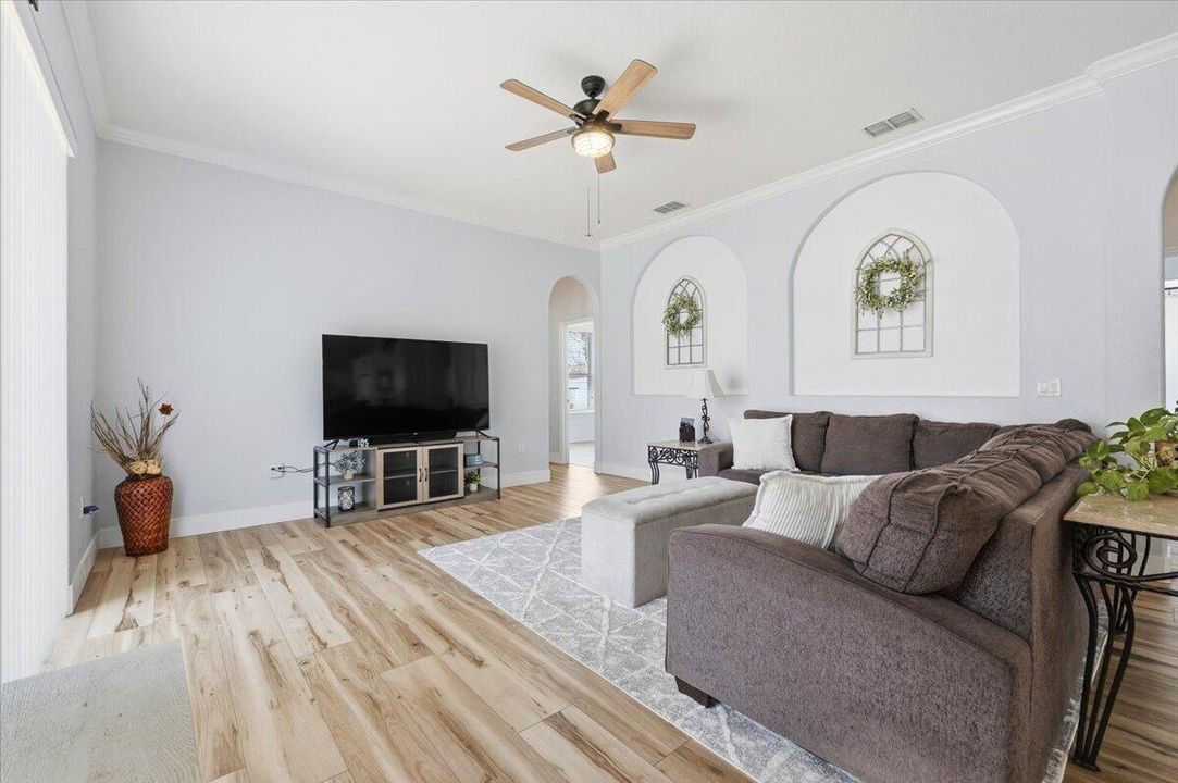 14-Family Room