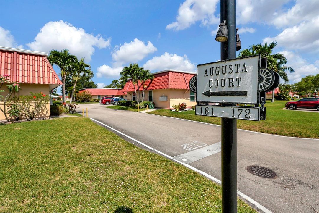 2-web-or-mls-165Amherst_131