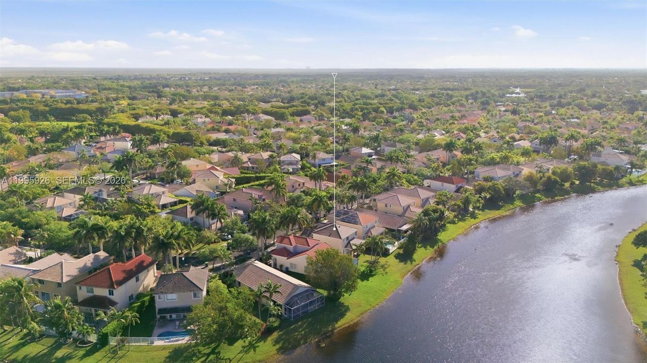 Недавно продано: $770,000 (3 спален, 2 ванн, 1815 Квадратных фут)
