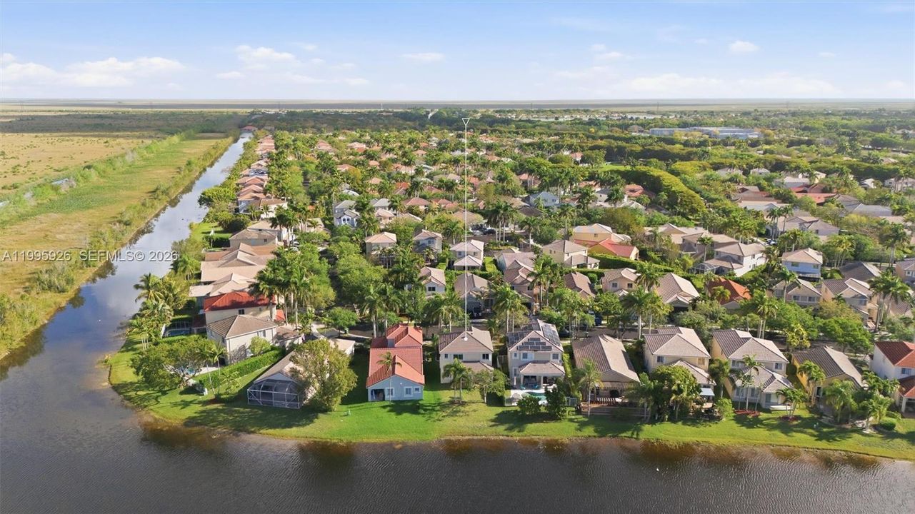 Недавно продано: $770,000 (3 спален, 2 ванн, 1815 Квадратных фут)