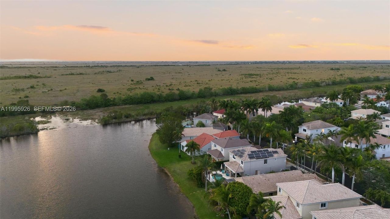 Недавно продано: $770,000 (3 спален, 2 ванн, 1815 Квадратных фут)