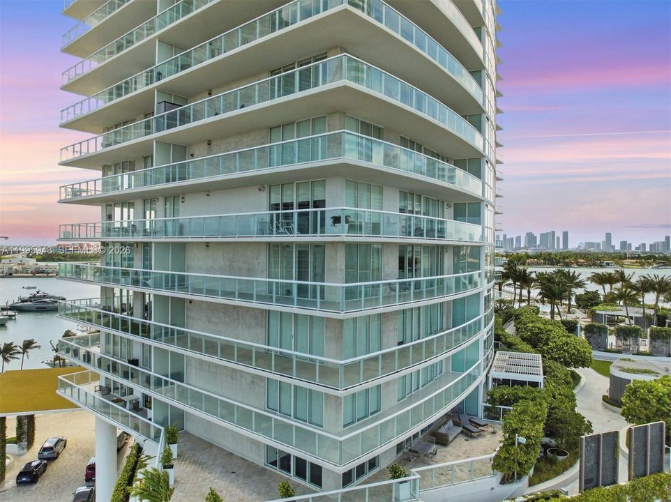 Corner unit with extra large Wraparound  balcony