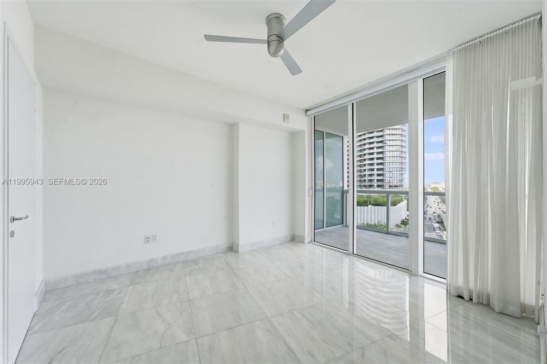 En Venta: $1,795,000 (2 camas, 2 baños, 1370 Pies cuadrados)