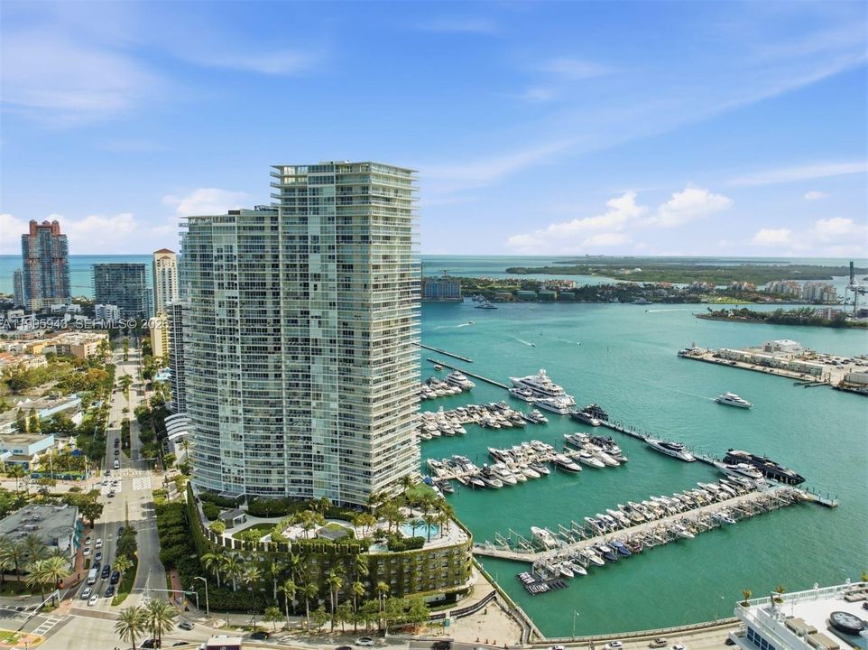 En Venta: $1,795,000 (2 camas, 2 baños, 1370 Pies cuadrados)