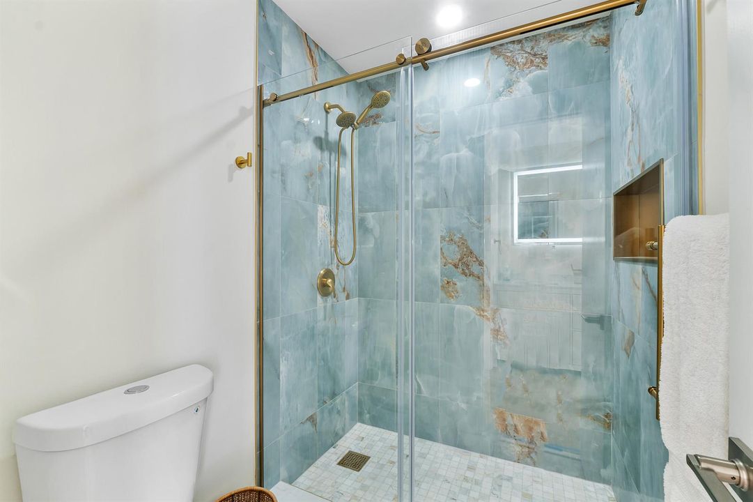 1030 Citrus Way apt 204_004