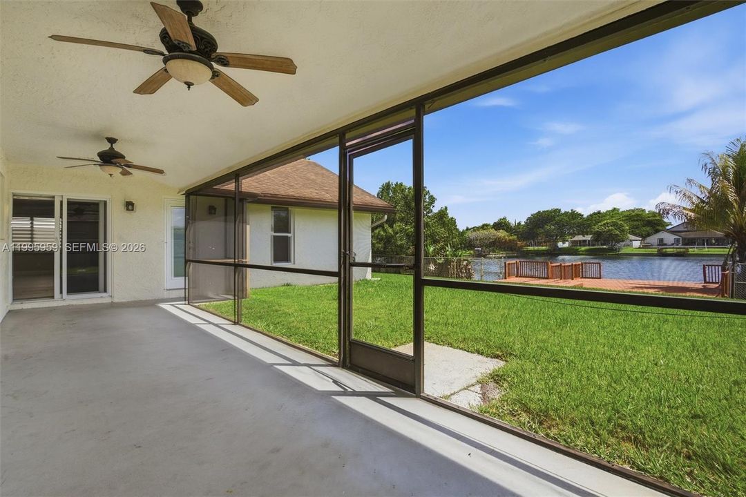 Screened Back Patio with Dual Ceiling Fans