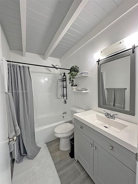 For Sale: $695,000 (3 beds, 2 baths, 1356 Square Feet)