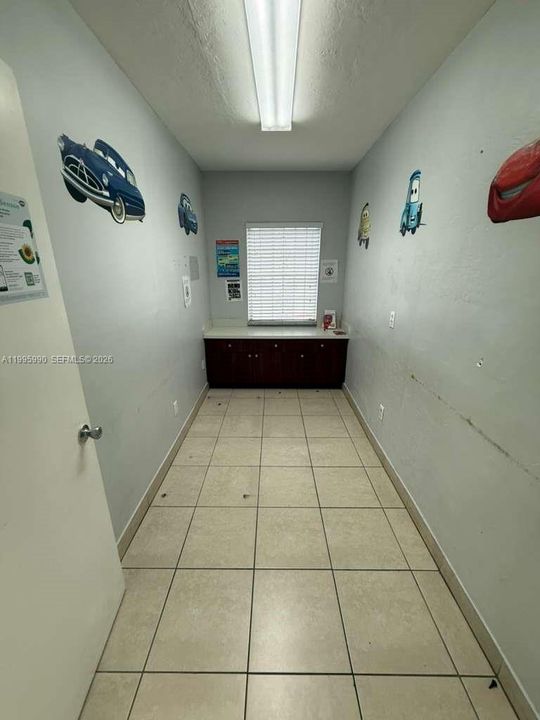 出租: $11,916 (0 贝兹, 0 浴室, 0 平方英尺)