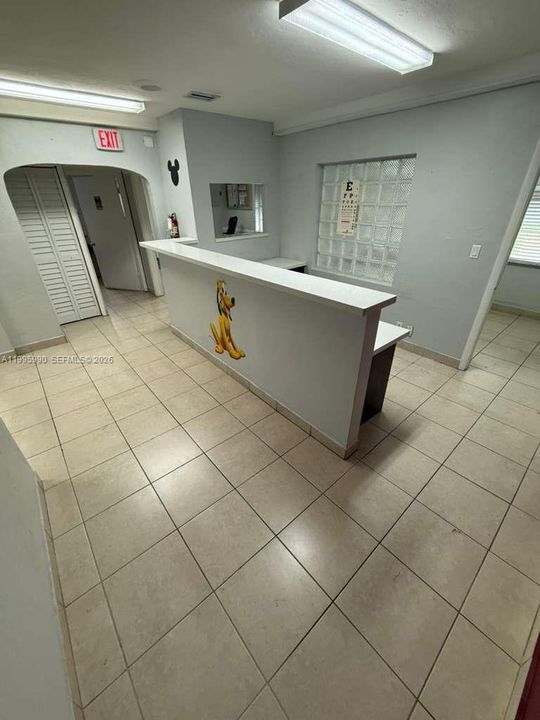 出租: $11,916 (0 贝兹, 0 浴室, 0 平方英尺)