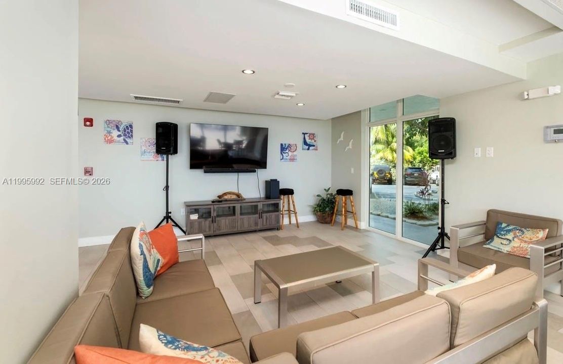 For Sale: $410,000 (1 beds, 1 baths, 0 Square Feet)