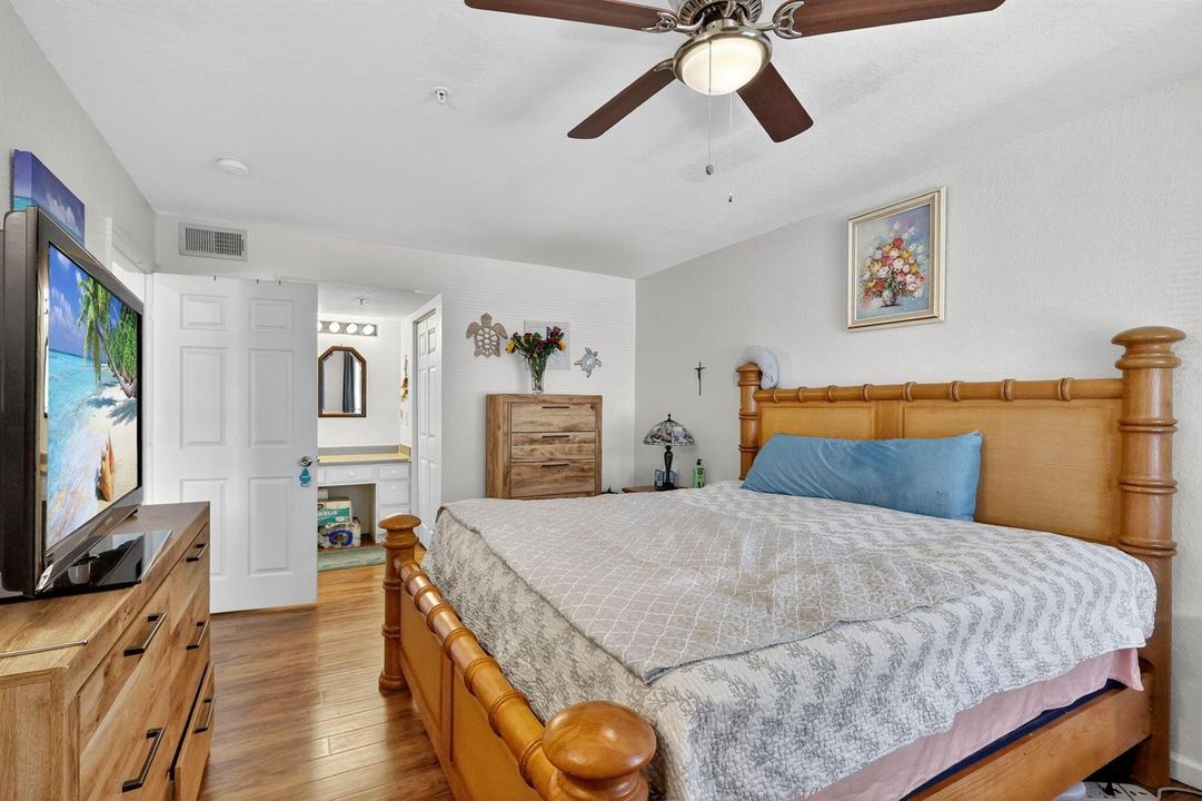Bedroom (4)