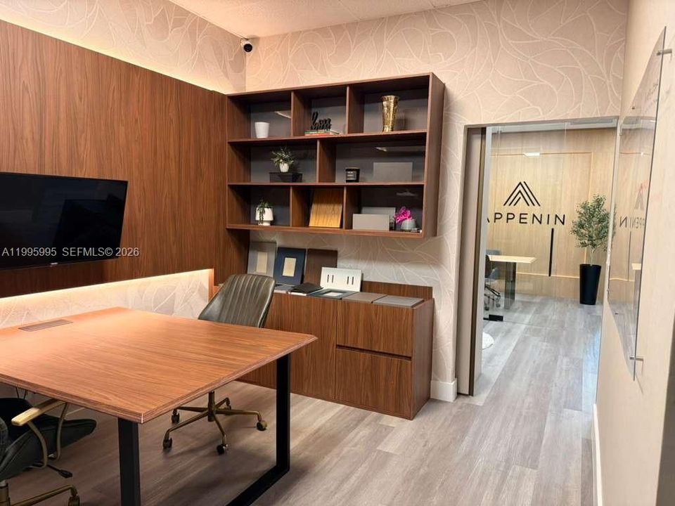 В аренду: $5,300 (0 спален, 0 ванн, 0 Квадратных фут)