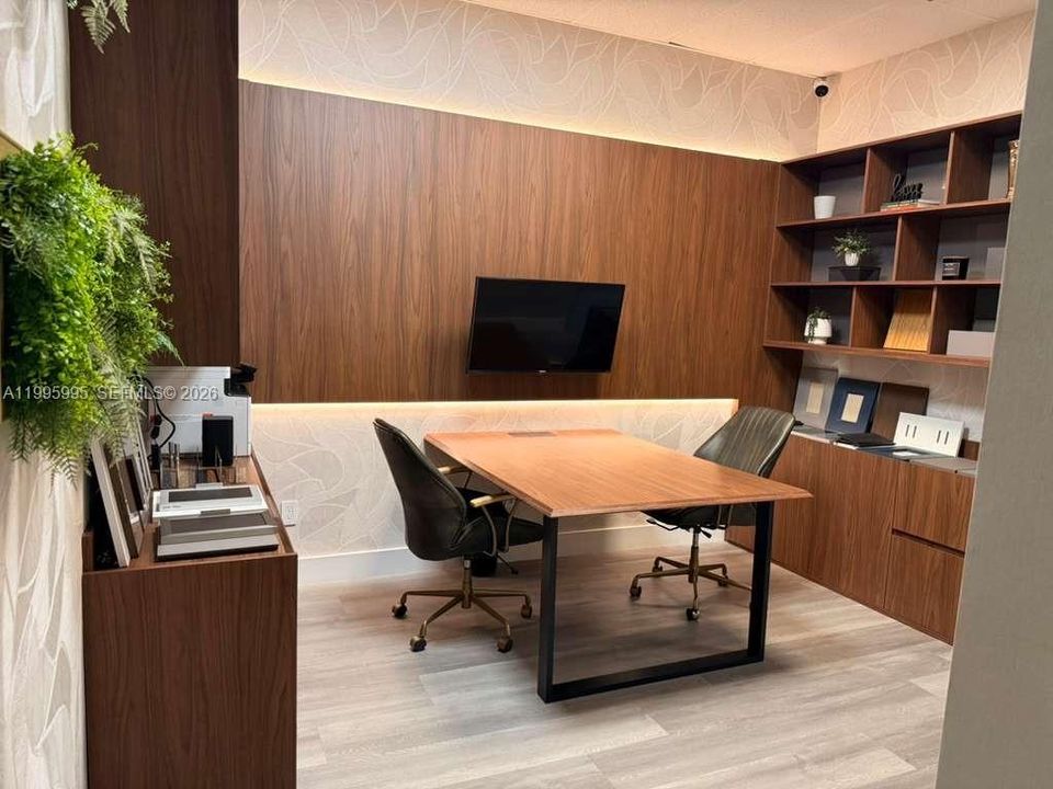 В аренду: $5,300 (0 спален, 0 ванн, 0 Квадратных фут)