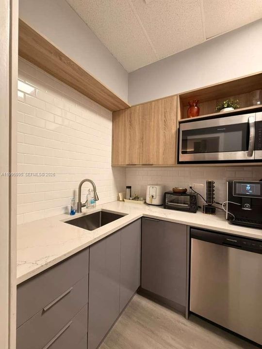 В аренду: $5,300 (0 спален, 0 ванн, 0 Квадратных фут)
