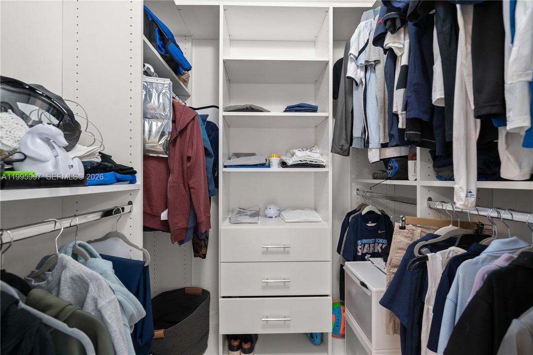 Walk in closet