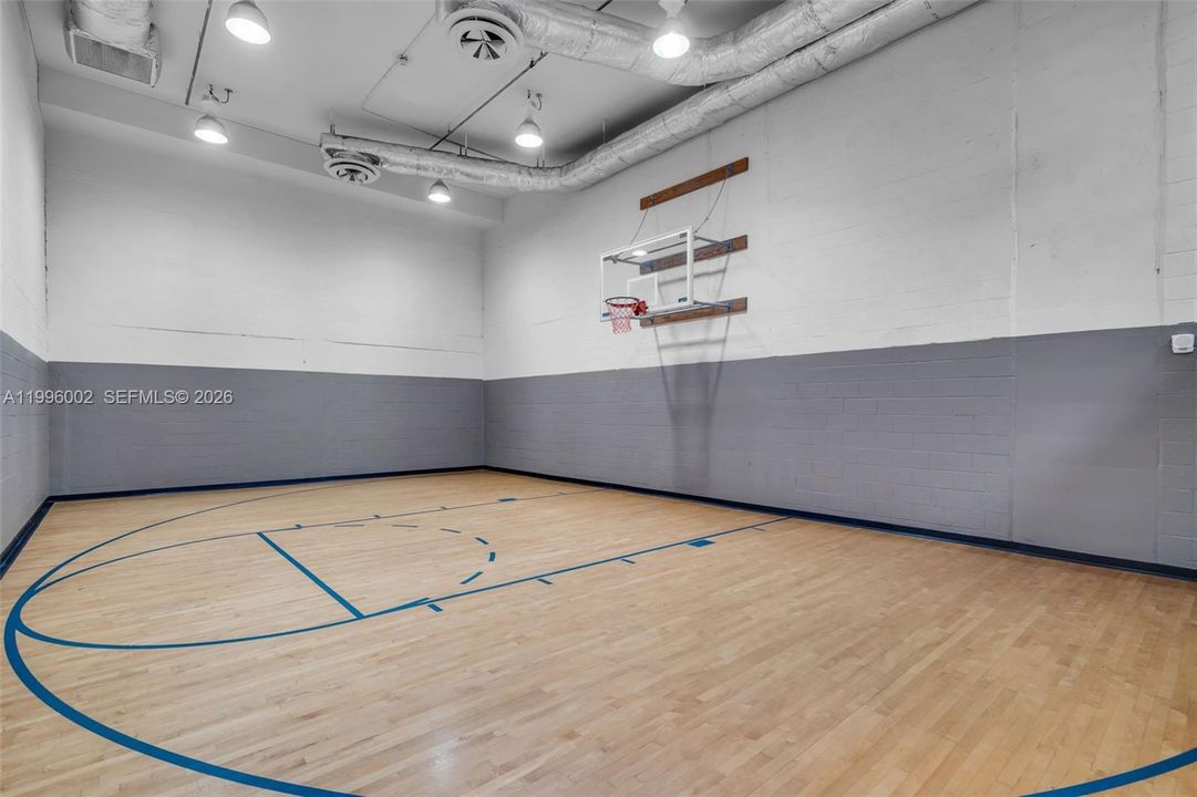 Active With Contract: $499,000 (2 beds, 2 baths, 1379 Square Feet)