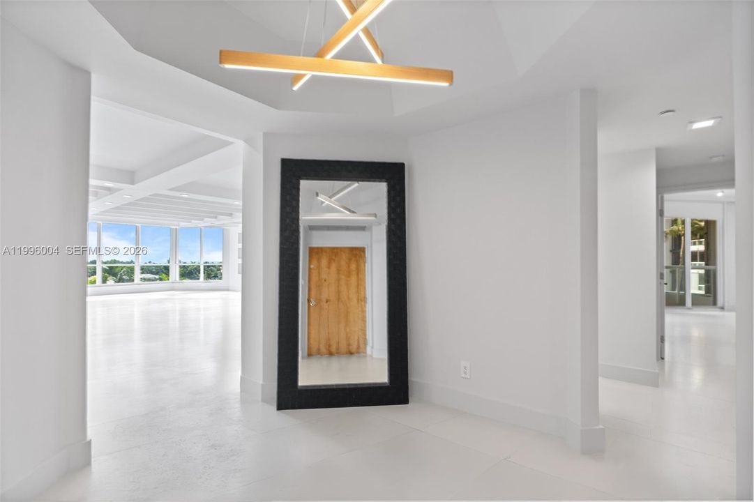 Activo con contrato: $1,345,000 (3 camas, 3 baños, 2640 Pies cuadrados)
