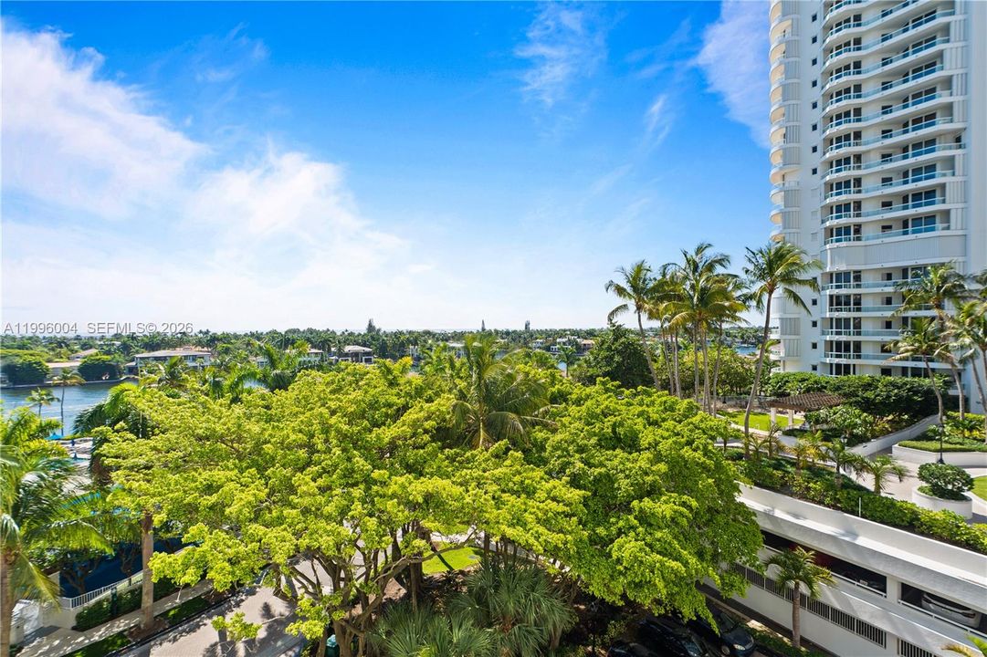 Activo con contrato: $1,345,000 (3 camas, 3 baños, 2640 Pies cuadrados)