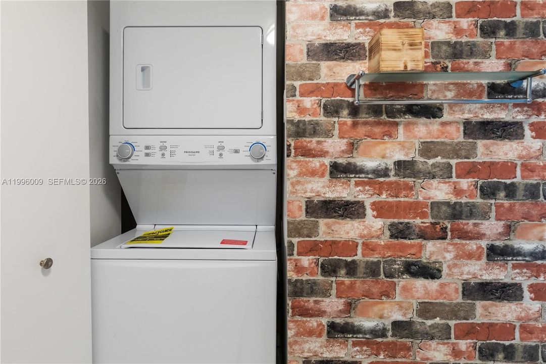 出租: $2,850 (1 贝兹, 1 浴室, 795 平方英尺)