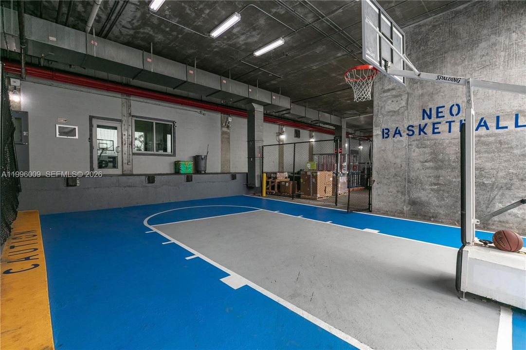 出租: $2,850 (1 贝兹, 1 浴室, 795 平方英尺)