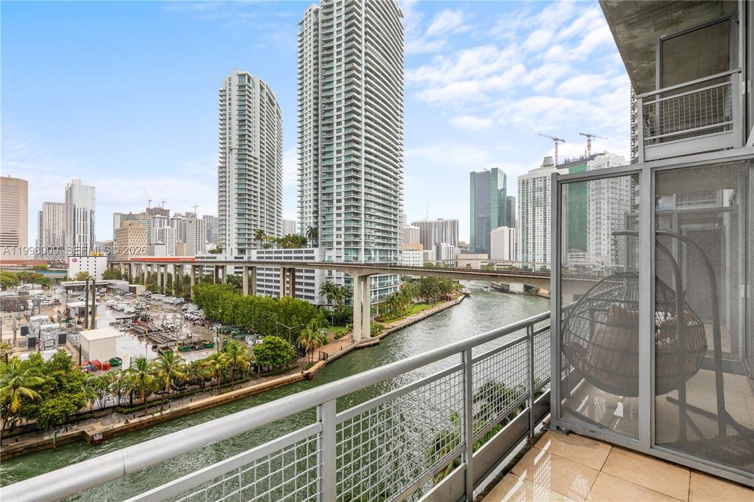 出租: $2,850 (1 贝兹, 1 浴室, 795 平方英尺)