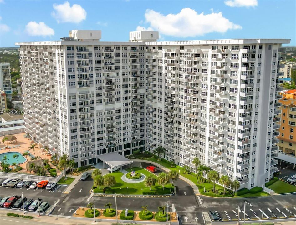 В аренду: $2,200 (1 спален, 1 ванн, 890 Квадратных фут)