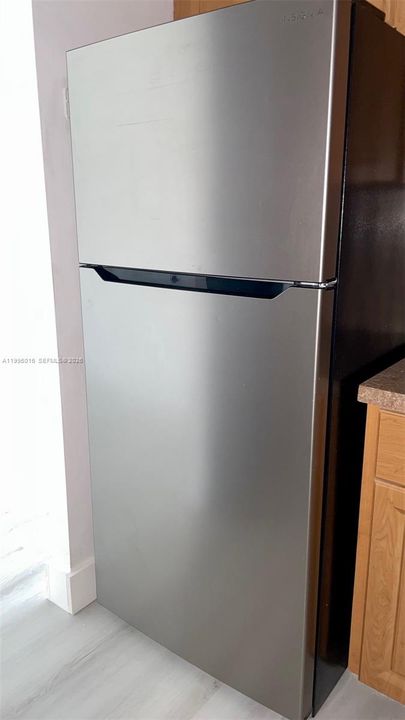 В аренду: $2,200 (1 спален, 1 ванн, 890 Квадратных фут)