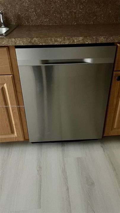 В аренду: $2,200 (1 спален, 1 ванн, 890 Квадратных фут)