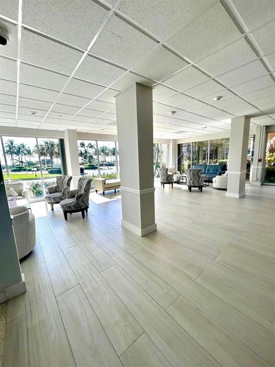 В аренду: $2,200 (1 спален, 1 ванн, 890 Квадратных фут)