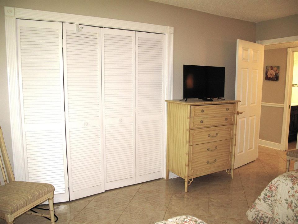 Guest bedroom with plenty of closet spac