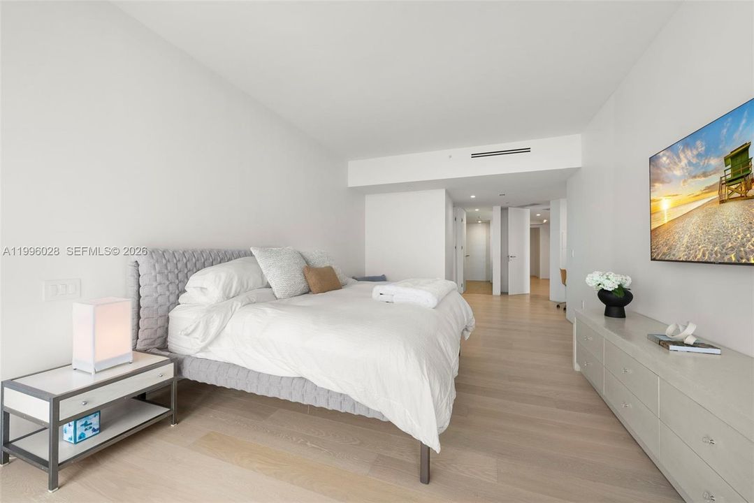 На продажу: $22,000,000 (5 спален, 4 ванн, 2508 Квадратных фут)