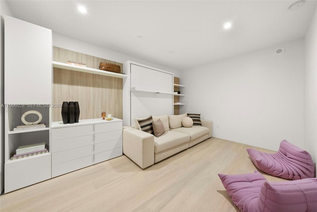 На продажу: $22,000,000 (5 спален, 4 ванн, 2508 Квадратных фут)