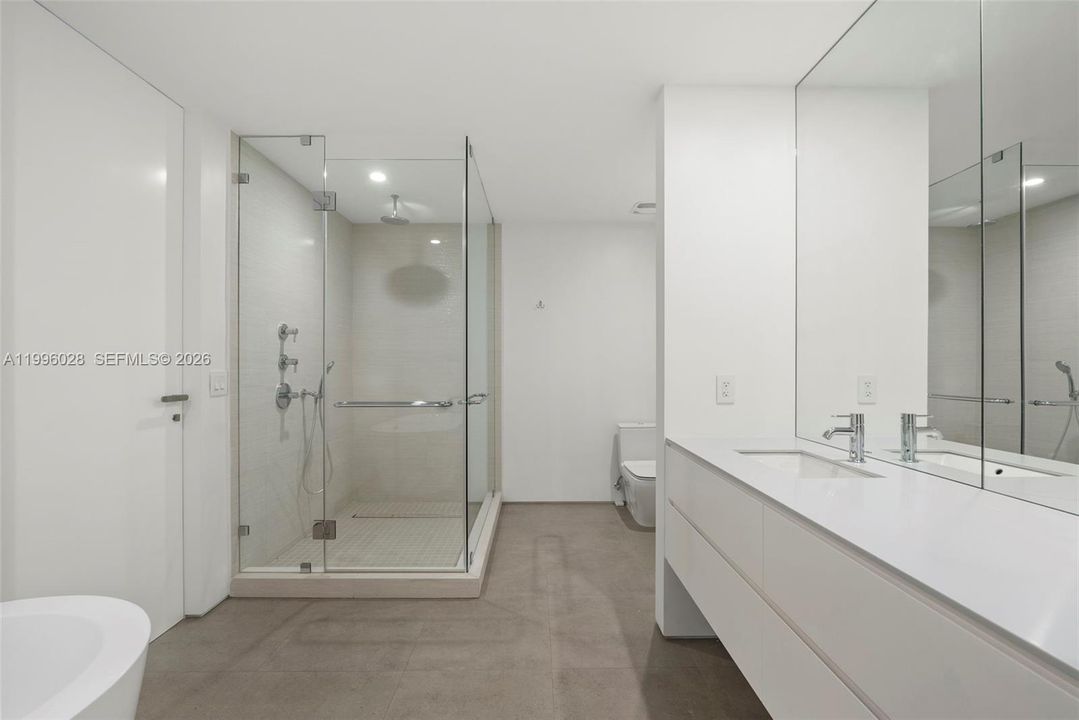 На продажу: $22,000,000 (5 спален, 4 ванн, 2508 Квадратных фут)